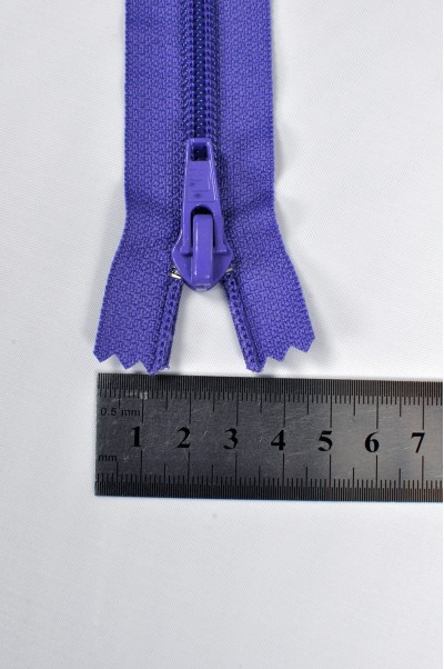 ZIP025  3號拉鏈 個人單頭聚酯牙拉鏈  單頭密尾拉鏈   拉鏈款式  不設單獨拉鍊訂購 正面照